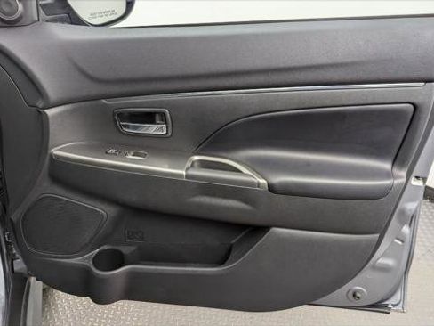 Used 2024 Mitsubishi Outlander Sport S image 23