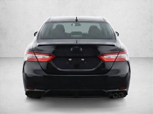 Used 2022 Toyota Camry SE w/ Carpet Mat Package (TMS) FWD image 6