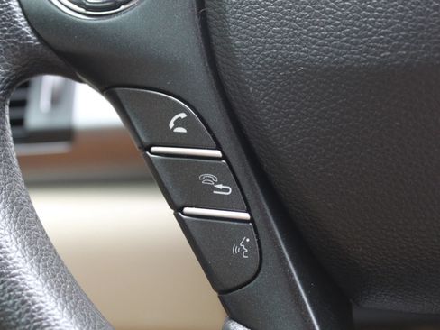 Used 2015 Honda Accord LX image 27