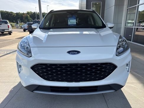 Certified 2020 Ford Escape Titanium w/ Titanium Premium Package 2.0 image 11