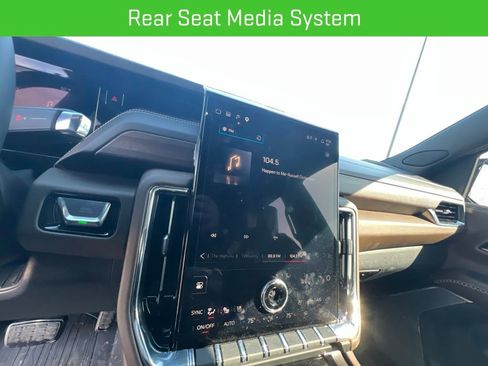 Used 2026 GMC Yukon XL Denali Ultimate AWD/4WD image 19