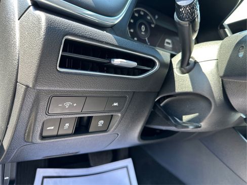 Used 2020 Hyundai Sonata SEL w/ Convenience Package FWD image 19