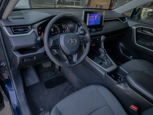 Used 2023 Toyota RAV4 XLE AWD/4WD image 9