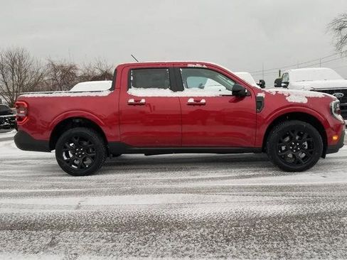 New 2025 Ford Maverick Lariat w/ Black Appearance Package image 2
