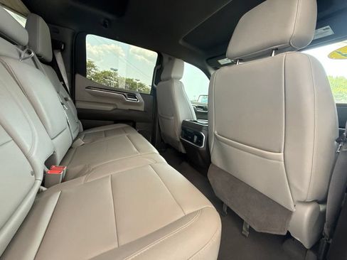 Used 2024 Chevrolet Silverado 1500 LTZ w/ Z71 Off-Road Package AWD/4WD image 38