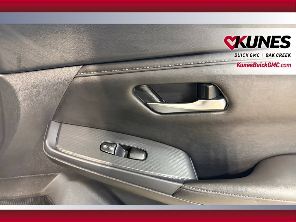 Used 2024 Nissan Sentra SV FWD image 35