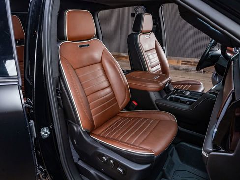 Used 2024 GMC Sierra 2500 Denali Ultimate image 31