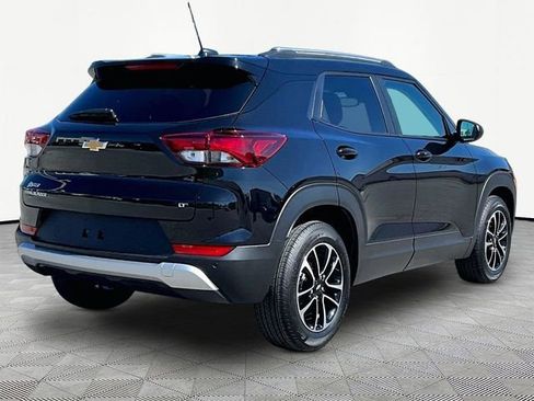 New 2026 Chevrolet TrailBlazer LT w/ Convenience Package FWD image 6