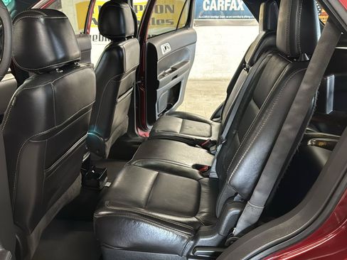 Used 2015 Ford Explorer Sport w/ Equipment Group 401A AWD/4WD image 30