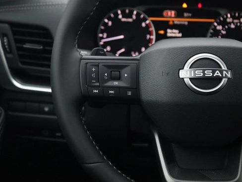 New 2026 Nissan Rogue SV image 10