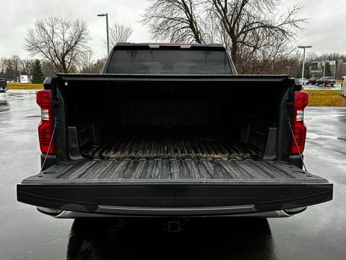 Used 2023 Chevrolet Silverado 1500 LT AWD/4WD image 7