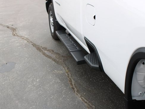 Used 2025 Chevrolet Silverado 2500 W/T RWD image 36