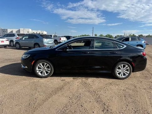 Used 2015 Chrysler 200 Limited w/ Convenience Group FWD image 2
