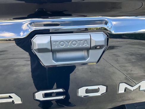 New 2026 Toyota Tacoma SR5 image 15