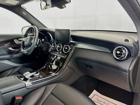 Used 2018 Mercedes-Benz GLC 300 4MATIC image 28
