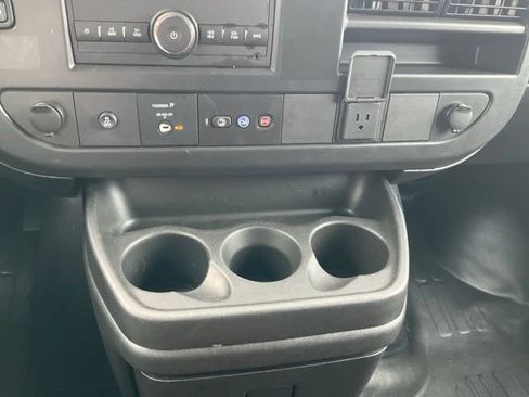 Used 2025 Chevrolet Express 2500 w/ Driver Convenience Package RWD image 7