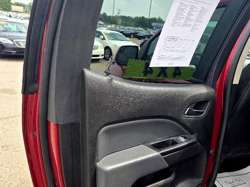 Used 2017 Chevrolet Colorado Z71 image 12