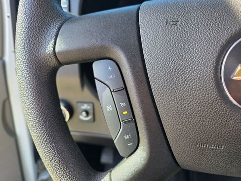 Used 2024 Chevrolet Express 2500 w/ Driver Convenience Package image 18