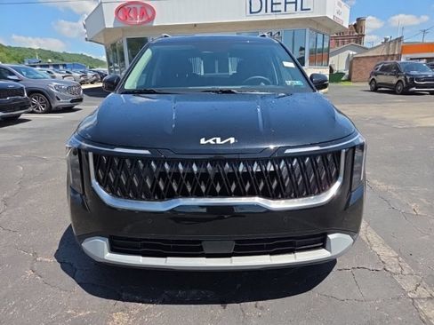 New 2026 Kia Carnival EX FWD image 2