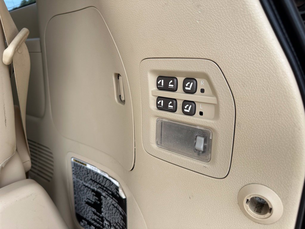 Used 2013 Lexus LX 570 4WD image 8