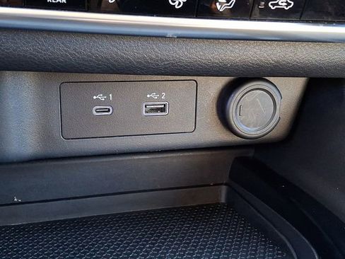 Used 2023 Nissan Rogue SV image 26