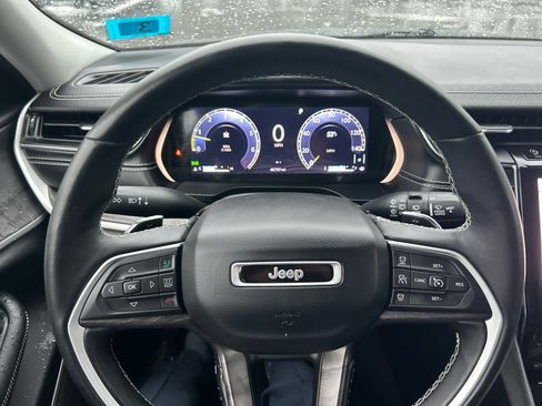 Used 2021 Jeep Grand Cherokee L Limited image 32