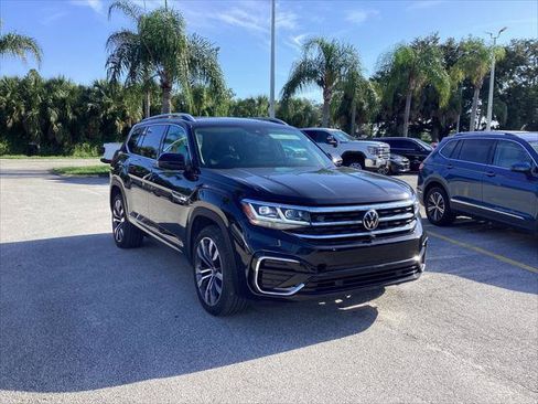 Used 2023 Volkswagen Atlas SEL Premium AWD/4WD image 3