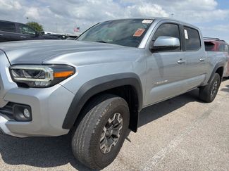 Used 2022 Toyota Tacoma TRD Off-Road w/ TRD Premium Off Road Package AWD/4WD video 1
