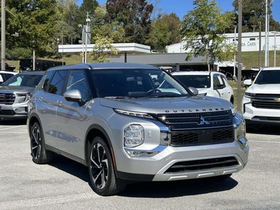 Used 2024 Mitsubishi Outlander SE