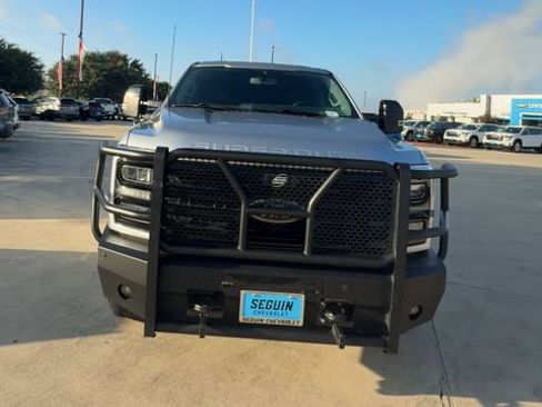 Used 2024 Ford F250 Lariat w/ Black Appearance Package AWD/4WD image 3