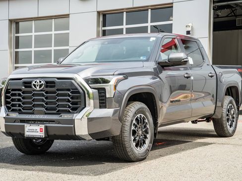 New 2026 Toyota Tundra SR5 image 3