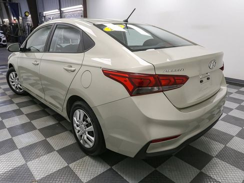 Used 2018 Hyundai Accent SE FWD image 9