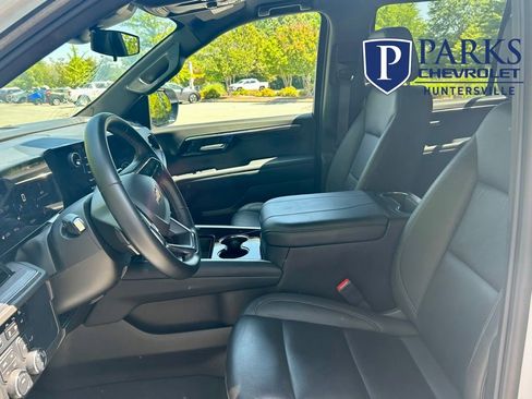 Certified 2025 Chevrolet Tahoe LT image 24