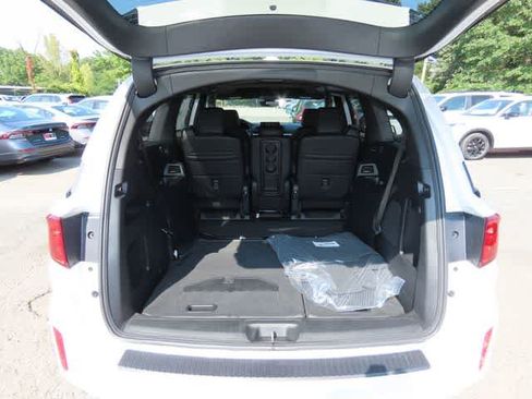 New 2026 Honda Odyssey Sport-L image 11
