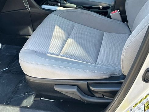 Used 2014 Toyota Corolla LE image 16