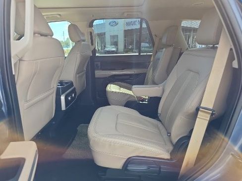 Certified 2022 Ford Expedition Limited image 15