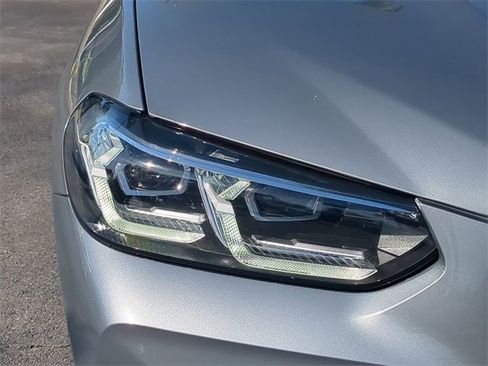 Used 2024 BMW X3 sDrive30i image 10