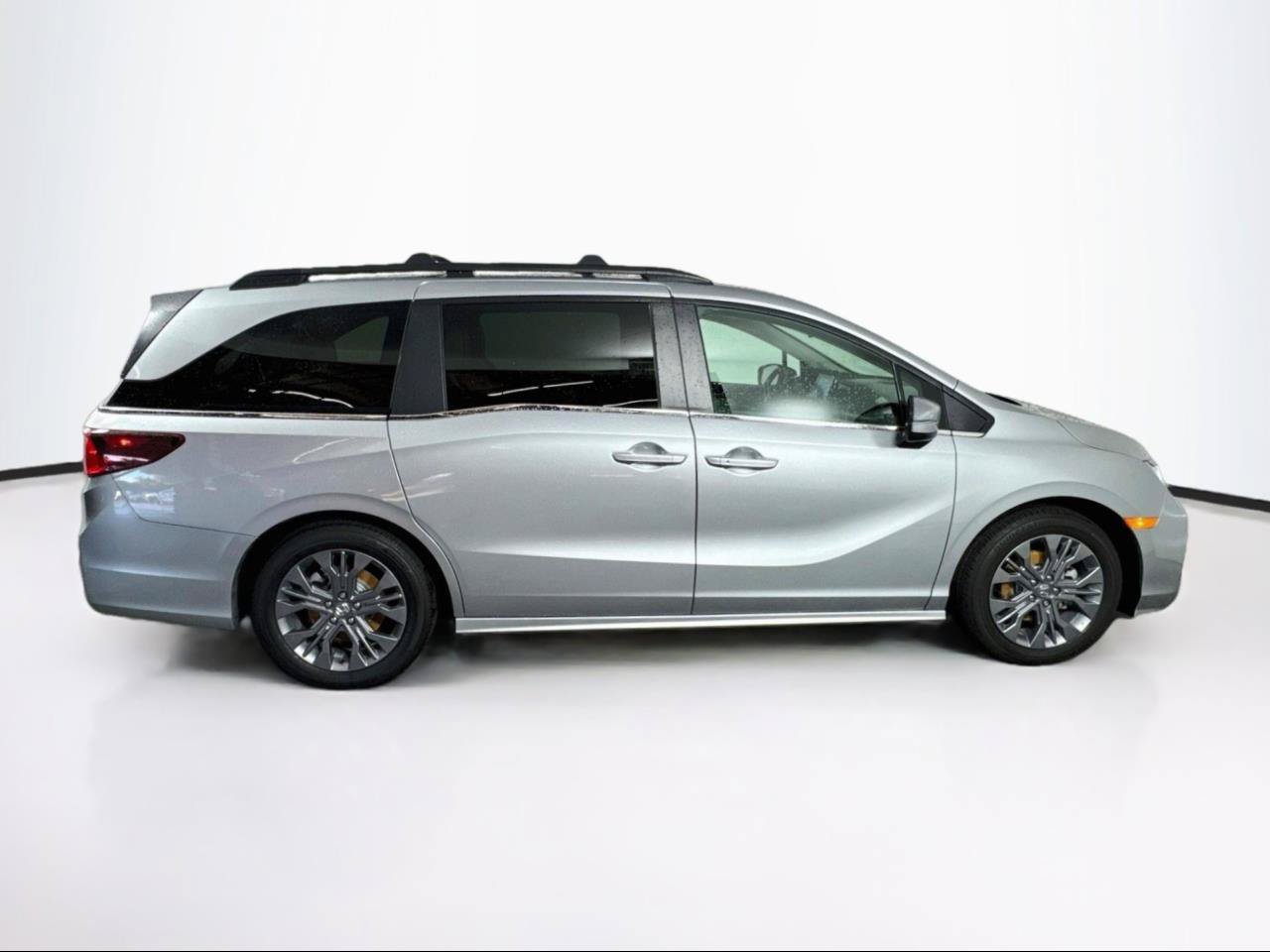 Used 2026 Honda Odyssey Touring image 10