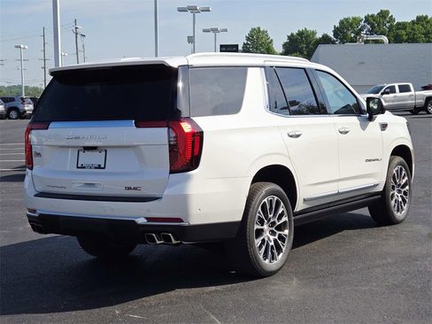 New 2025 GMC Yukon Denali w/ Denali Reserve Package image 4