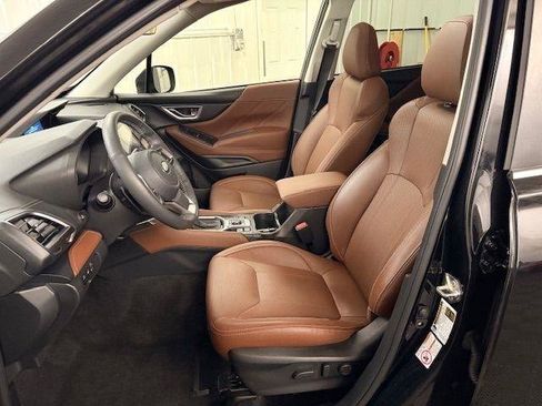 Used 2020 Subaru Forester Touring image 5