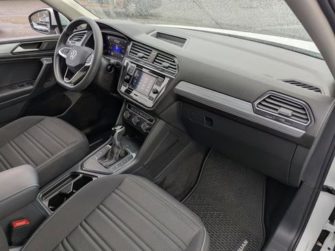 Used 2023 Volkswagen Tiguan S image 34