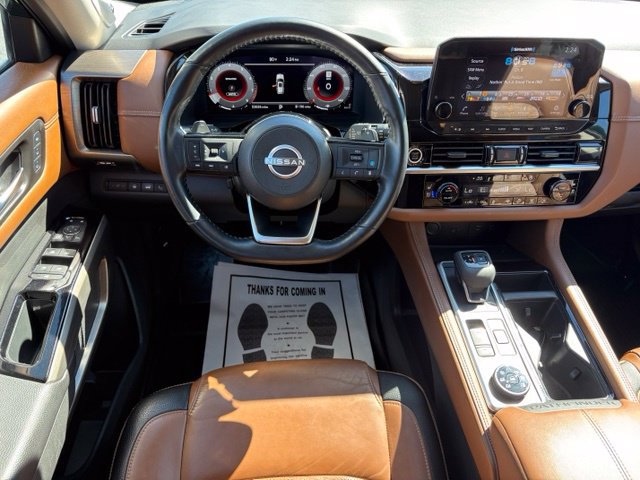 Used 2023 Nissan Pathfinder Platinum w/ Cargo Package AWD/4WD image 13