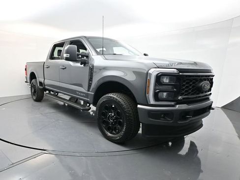 Used 2026 Ford F350 XLT w/ XLT Premium Package AWD/4WD image 1