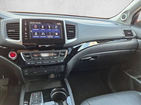 Used 2018 Honda Pilot Elite image 12