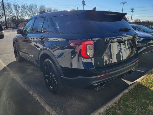 Used 2022 Ford Explorer ST w/ Equipment Group 401A image 6