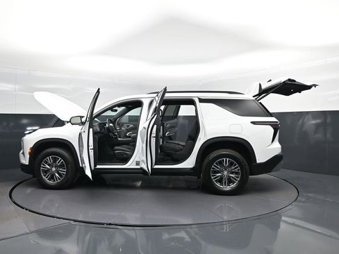 New 2026 Chevrolet Traverse LT w/ Enhanced Driving Package FWD image 47