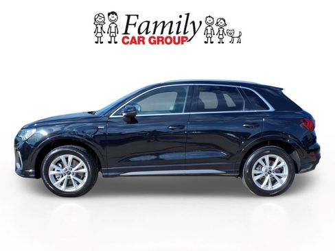 Used 2025 Audi Q3 2.0T Premium AWD/4WD image 2