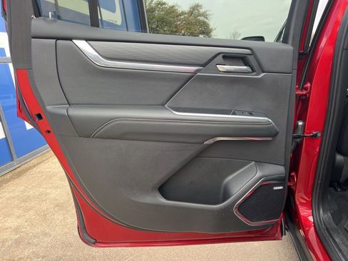 Used 2024 GMC Acadia Elevation w/ Trailering Package image 22