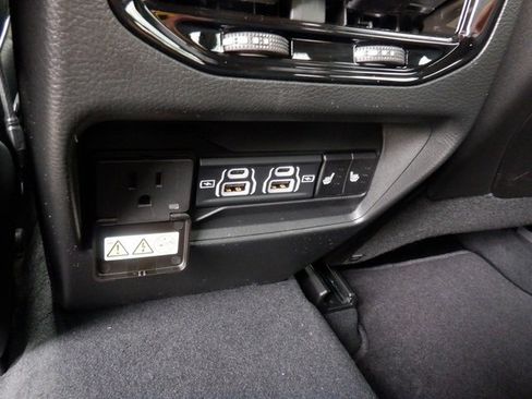 New 2025 Jeep Grand Cherokee Limited w/ Trailer Tow Package image 37