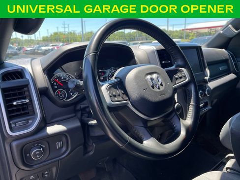 Used 2022 RAM 1500 Big Horn AWD/4WD image 17